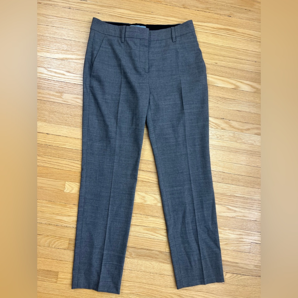 Prada dress pants. Grey. Size EU 40.